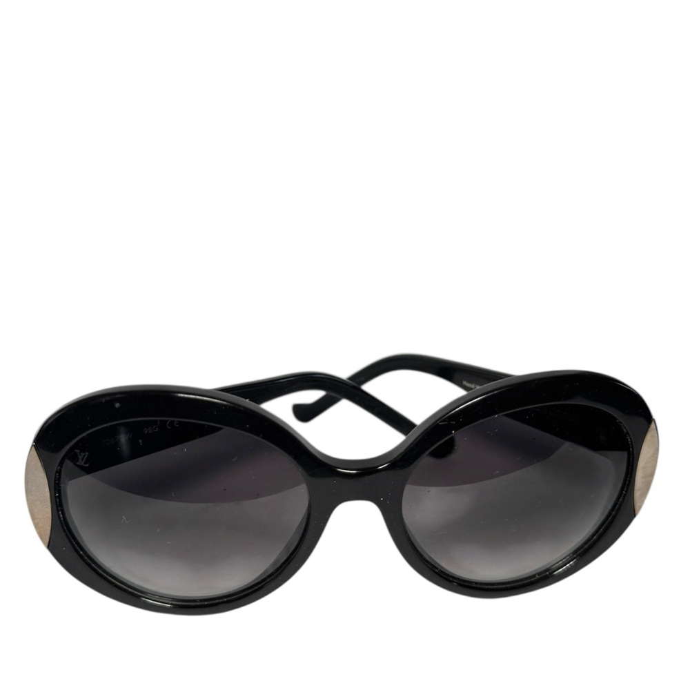 Louis Vuitton Black Glossy Sunglasses with Oversized Style